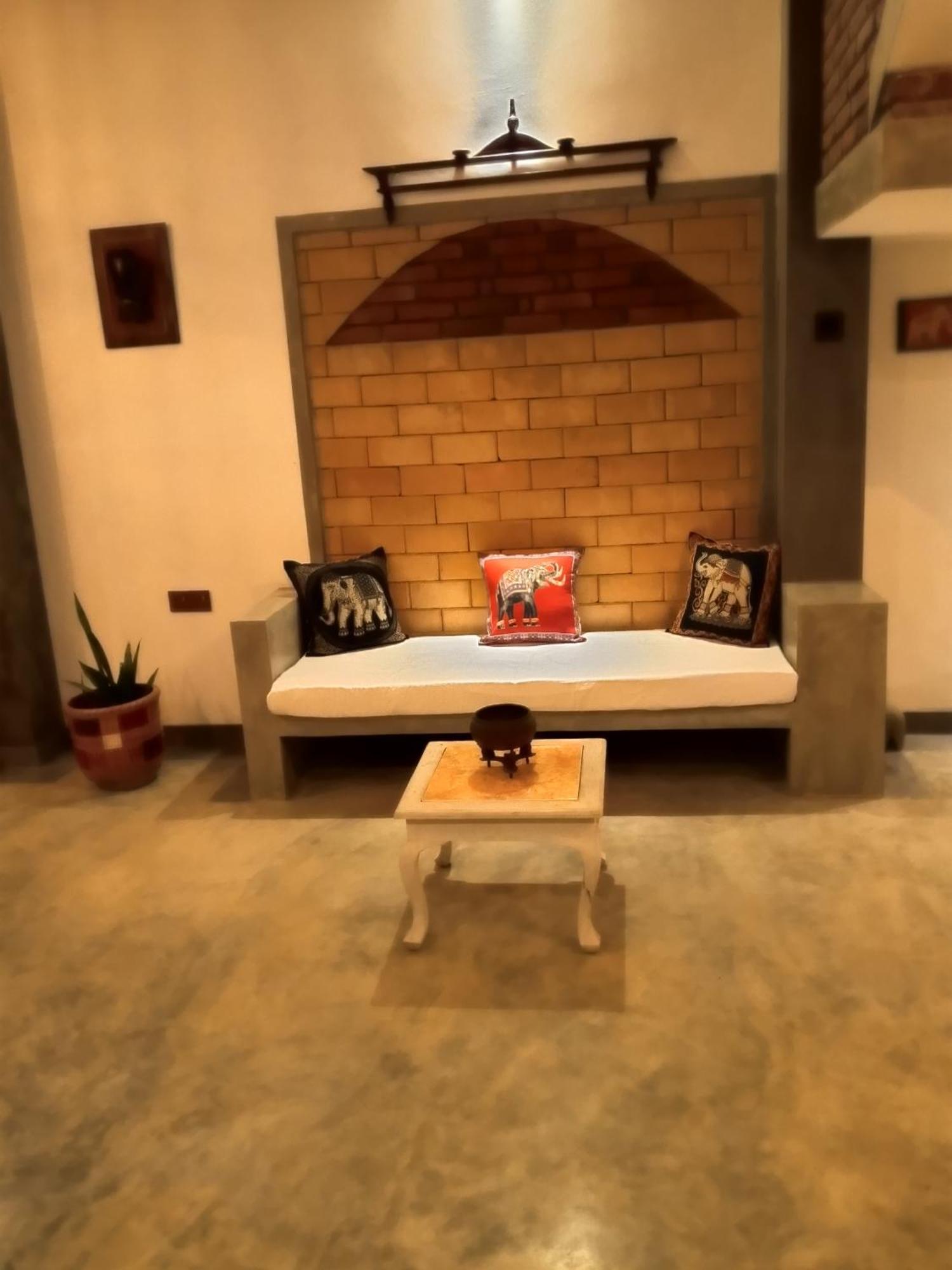 Habaraduwa Central The Brick Wonder酒店 外观 照片